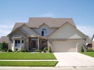 32170 Groat Blvd, Rockwood, MI 48173