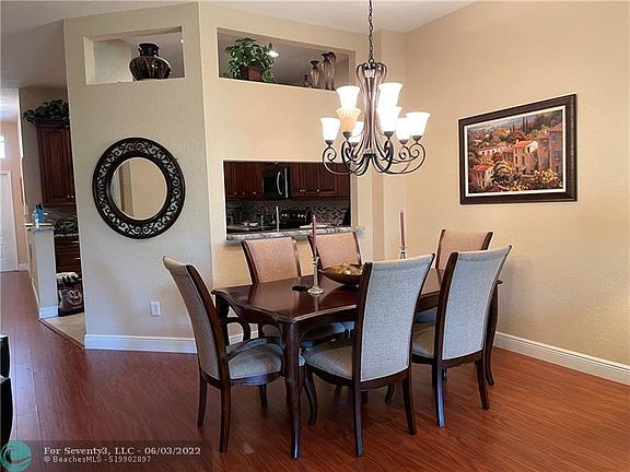 5th image of 10266 Lombardy Dr Unit 10266