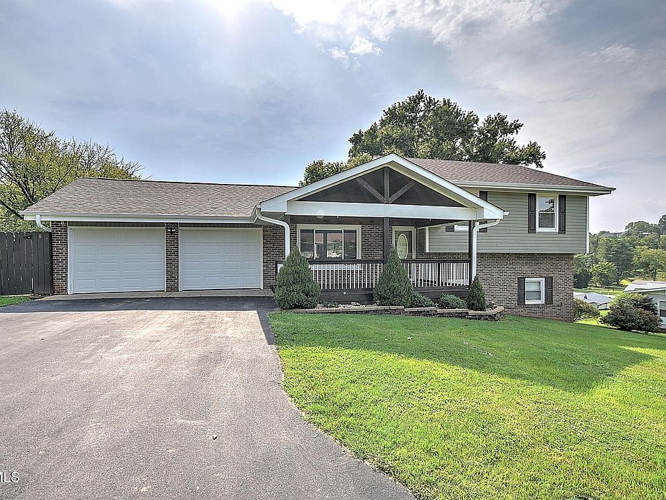 1st image of 1404 Meadow Ln
