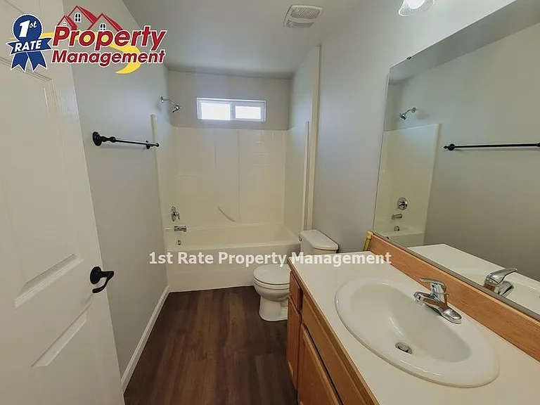10146 W Garverdale Ln #101 — Photo 10