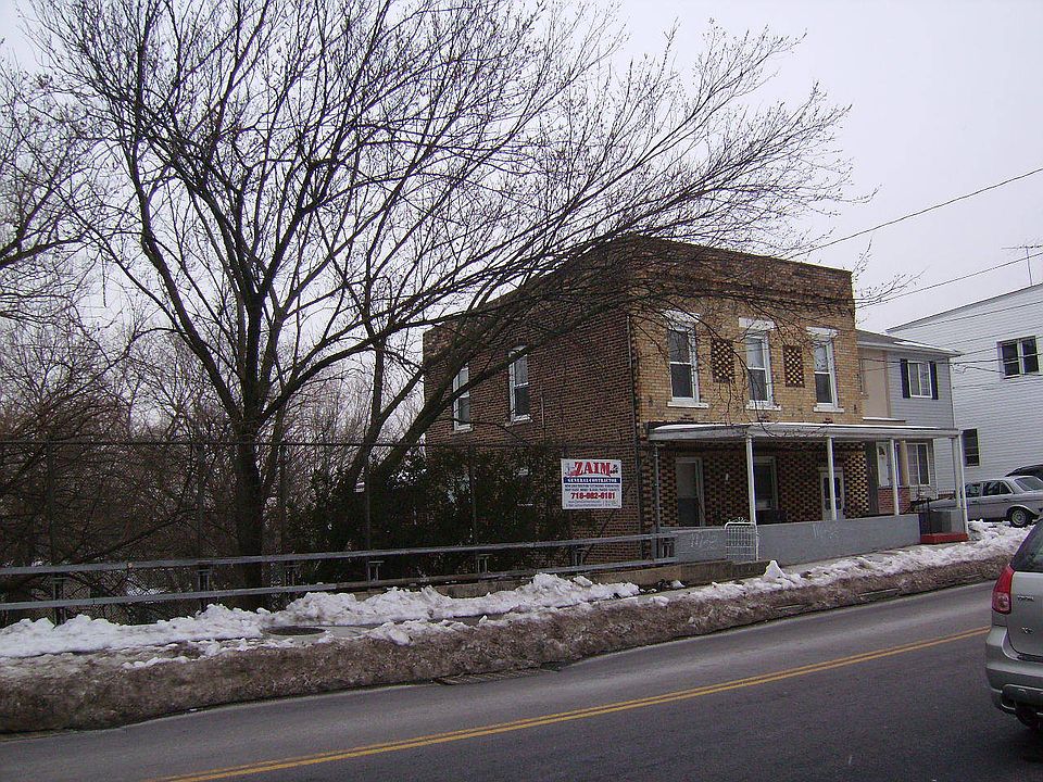 2nd image of 340 Bradley Ave