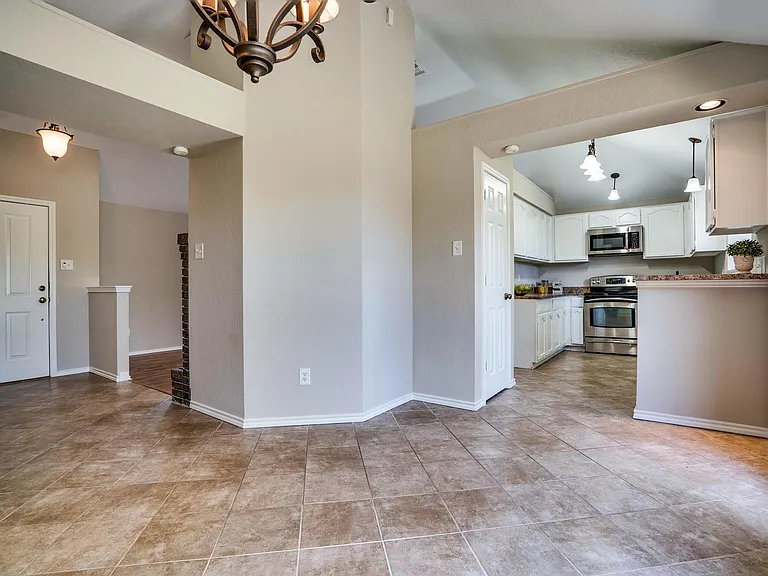 626 Cribbs Dr — Photo 18
