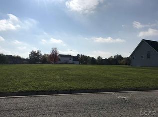 1219 Scott Ridge Dr, Adrian, MI 49221