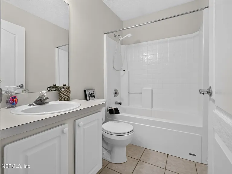12838 Chets Creek Dr N — Photo 37