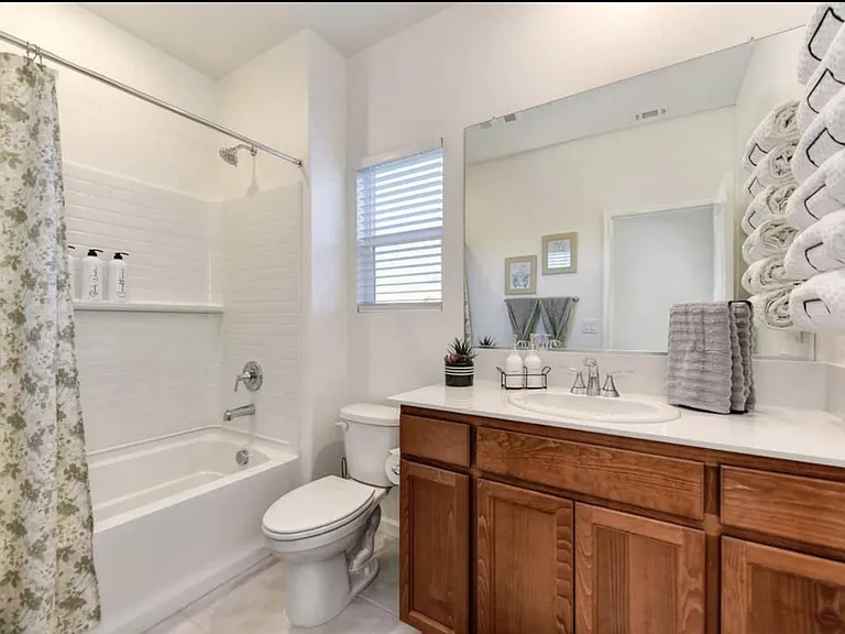 241 Helios Ct — Photo 6
