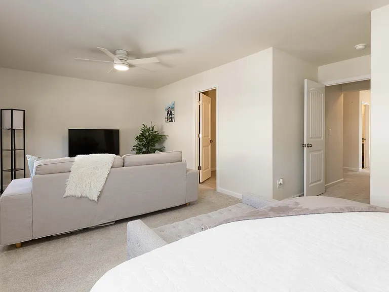 4031 Samaritan Loop — Photo 12