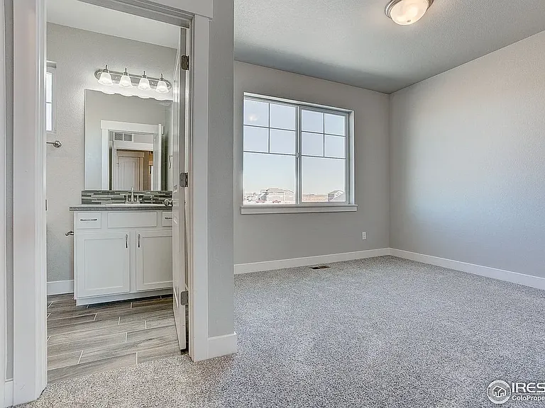 5045 Autumn Leaf Dr — Photo 11