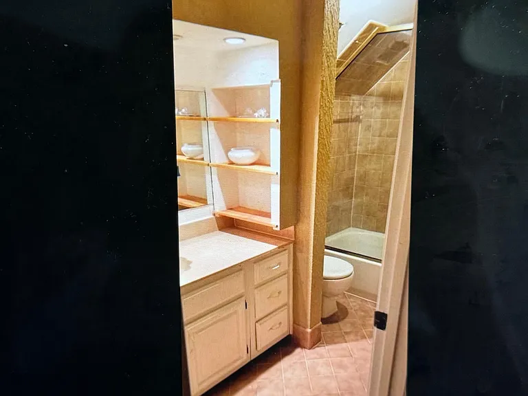 956 Rolling Oaks Ln — Photo 26