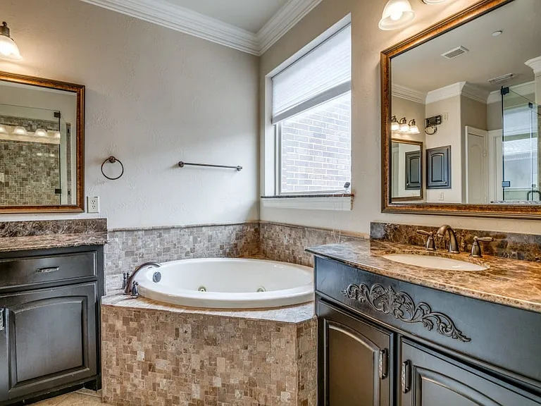 7927 Osborn Pkwy — Photo 10
