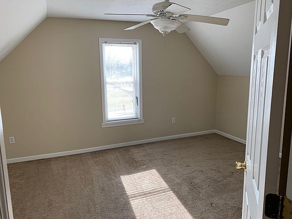 One view of the bedroom.