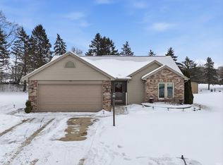 605 Cobblers Ct, Waterloo, IN 46793