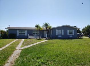 21613 Edgewater Dr, Pt Charlotte, FL 33952