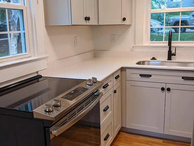 905 Gertrude Ave — Photo 12