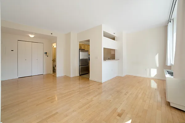 Rented by RELO REDAC INC. | media 23