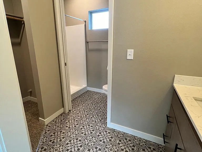 Eagle Pointe Apartments- Resort-Style Living in Albany — Photo 53