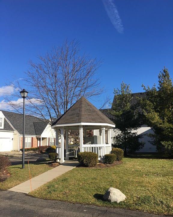 1st image of 8681 Lazelle Commons Dr