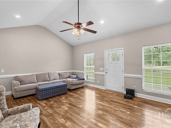 5th image of 140 Summer Wind Place