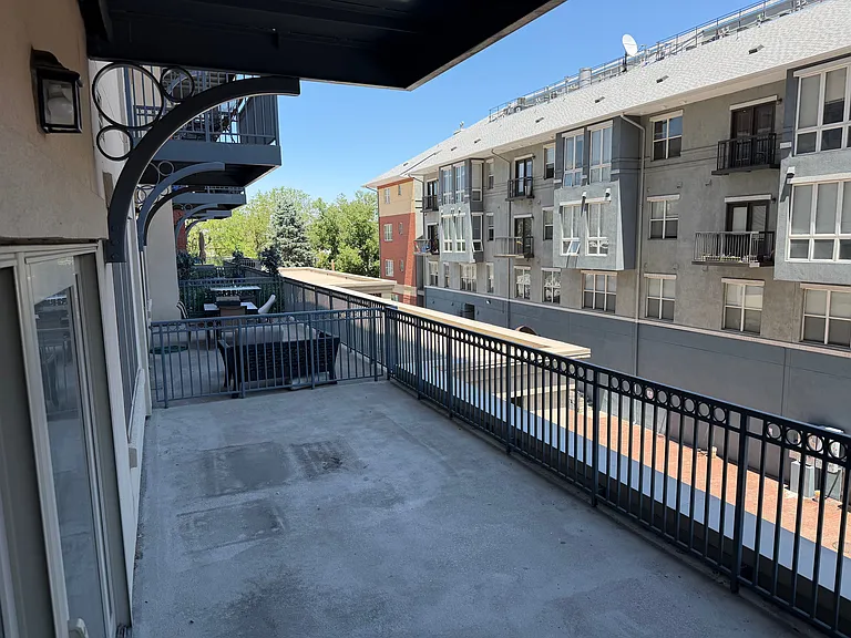 1950 N Logan St #309 — Photo 9