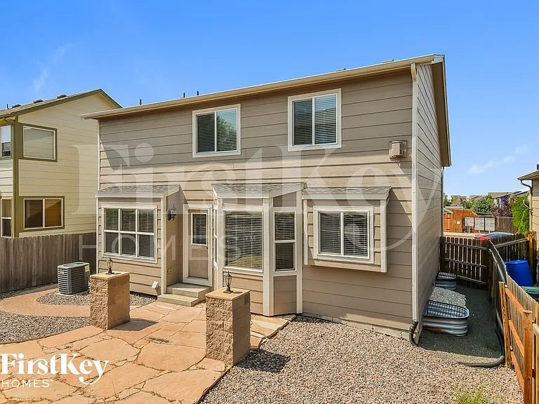 1749 Dewhirst Dr — Photo 15