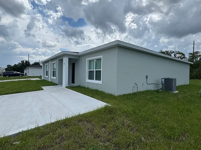 2232 Fernwood St #B — Photo 2