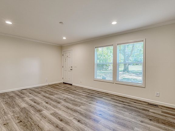 5th image of 182 Roark Rd