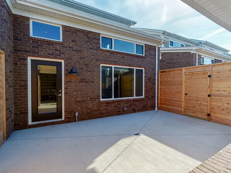 3823 Jett Ln — Photo 25