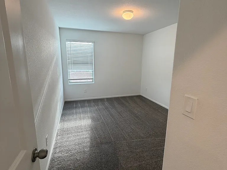 5622 Golden Orchard St — Photo 5