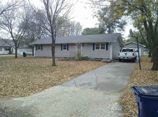 216 E 5th St, Solomon, KS 67480