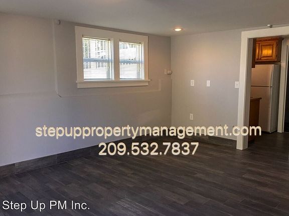 2nd image of 265-B S Shepherd St