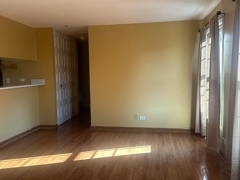 1284 Prairie Ave #D — Photo 4