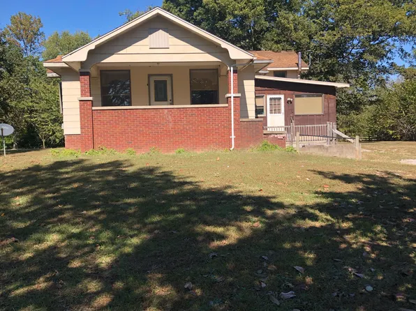 2106 Old E Main St, Marion, IL 62959