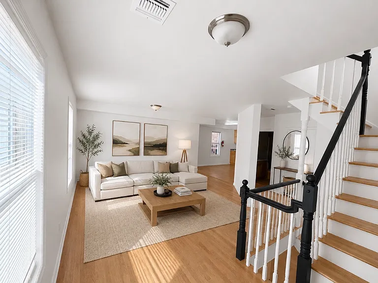 538 Kearny Ave #2 — Photo 1