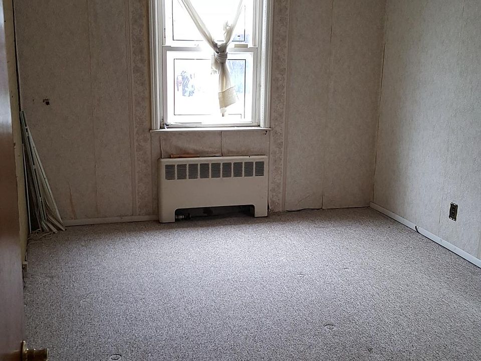 2nd image of 8716 Commonwealth Blvd