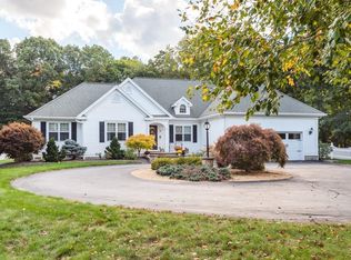 4 Sawyer Rd, Northborough, MA 01532