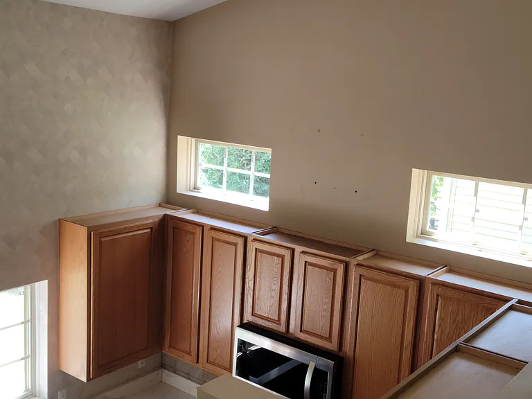 5689 Versailles Ave — Photo 56
