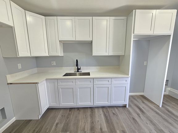 2nd image of 521 W Avenue J5 #B