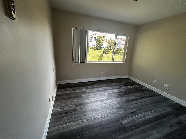 1159 W 3rd St #1 — Photo 10