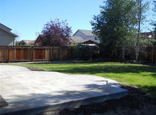 1230 SW 33rd St, Redmond, OR 97756