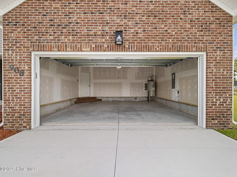 908 Freewoods Ct — Photo 42