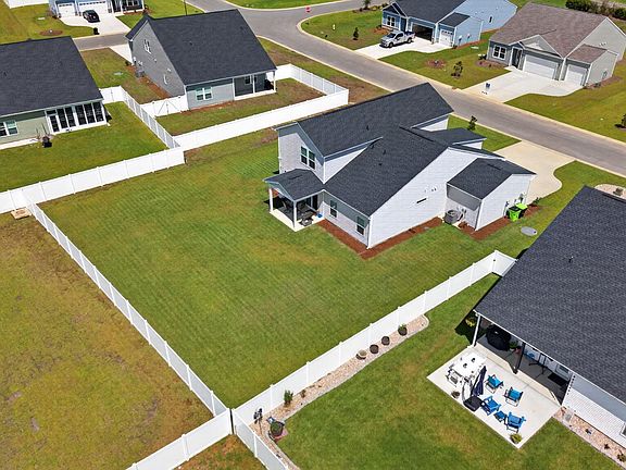 5th image of 269 Mayflower Drive NW