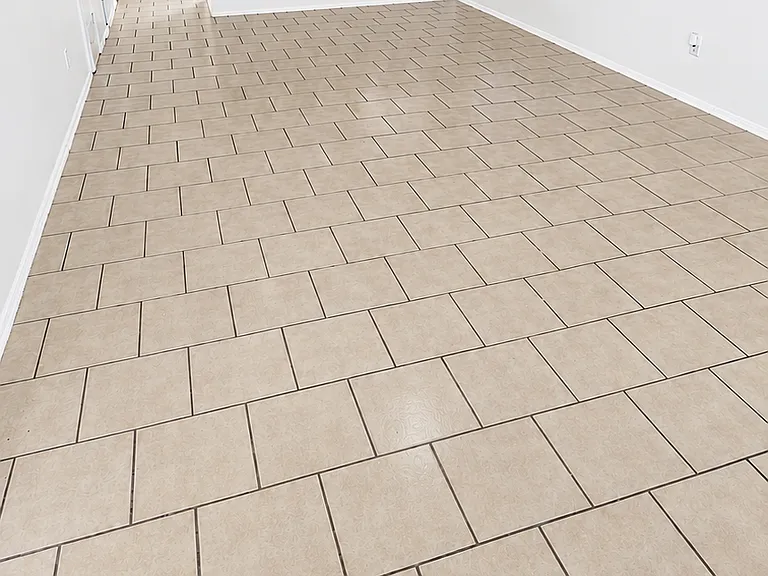 226 Zuni Dr — Photo 4