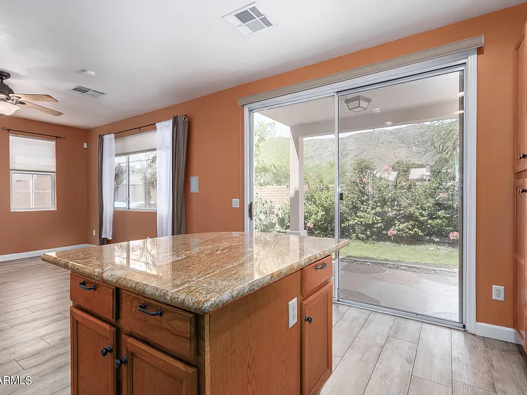 204 W Mountain Sage Dr — Photo 20