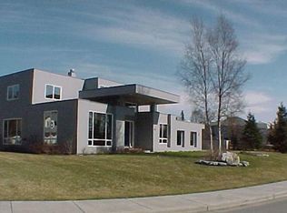 941 Botanical Heights Cir, Anchorage, AK 99519