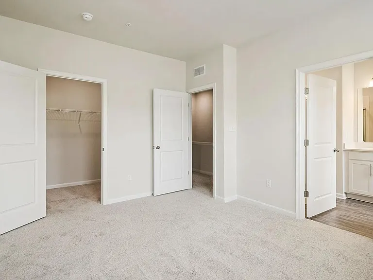 1818 Kellington Ct — Photo 7