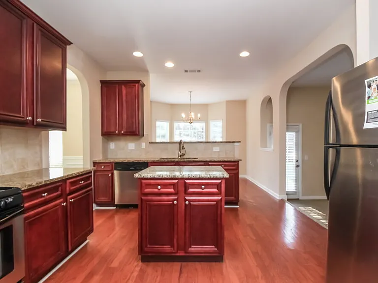 4940 Hopewell Manor Dr — Photo 7