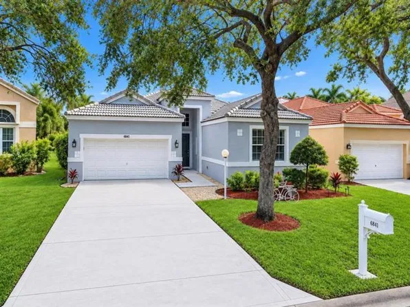 6841 NW 81st Ct, Parkland, FL 33067