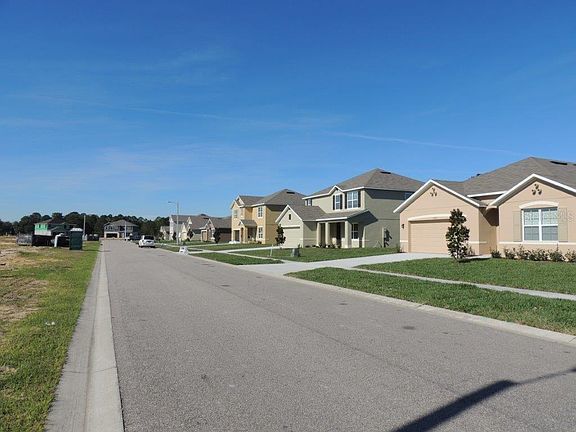 3rd image of 16611 Broadford Ln
