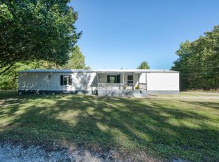 10 Black Bear Ct, Crossville, TN 38571