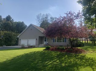 616 N River Pkwy, Howards Grove, WI 53083