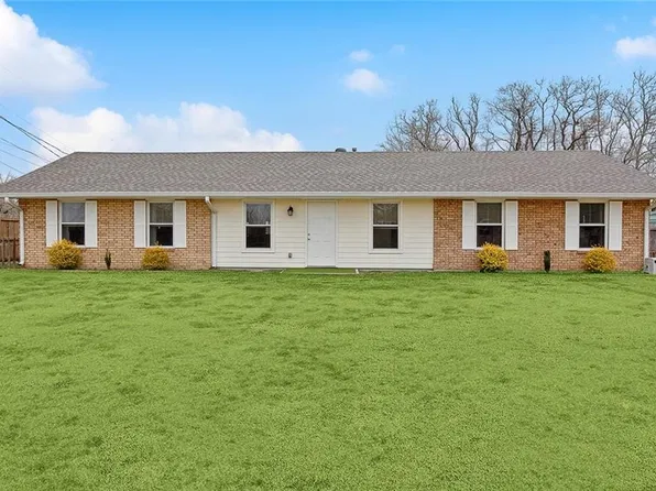 8286 Oak St, Sorrento, LA 70778